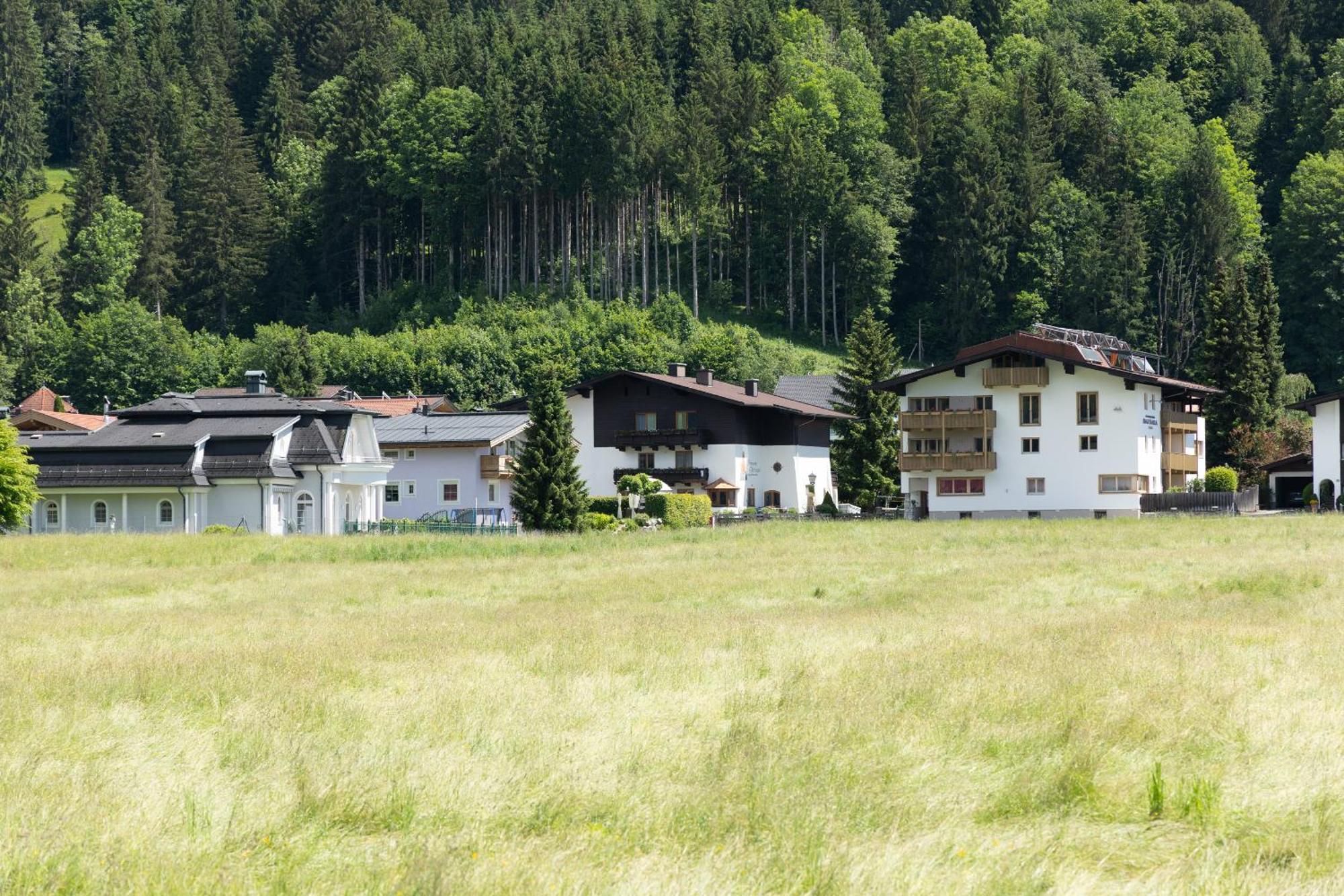 Pension Appartments Christoph Westendorf Buitenkant foto